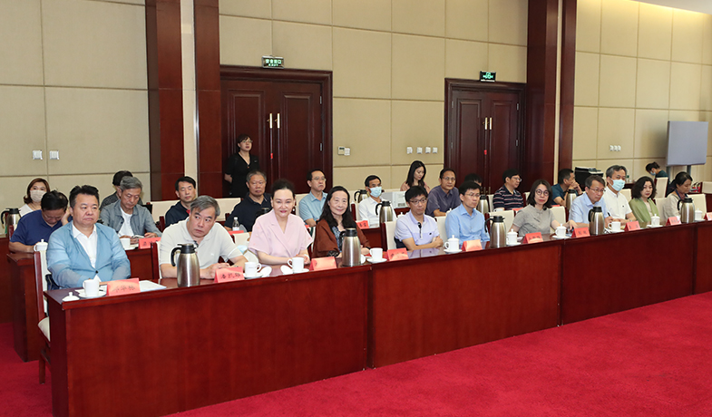 第八届鲁迅文学奖评委