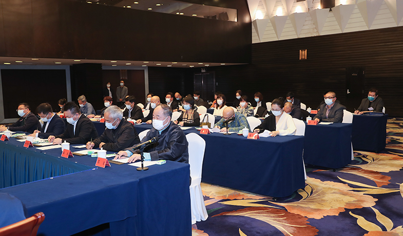 11月19日,第八届鲁迅文学奖获奖作家座谈会在京召开