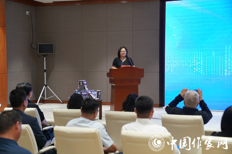 �й���ѧ����������ƻ÷����糤������Ԫ��ƻ�δ�������о�Ժ���³�����Ӣ�´�