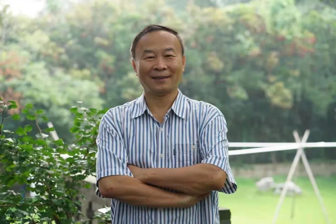 �������羺���¹�����Ա���й�������ѧѧ�����£�ɽ��ʡ��Эԭ����ϯ���ൺ����Э������ϯ�������С���������̨����������Ϸ����ʾ¼�����������ߡ���ɽ�����������Լ������ʵ�����������ļ����й���������ս�����һ�����˵ĺ��󡷡�����̽�󡷵ȶಿ������ѧ��ɢ�ļ�������Ϊ���������ҡ����ٻ���߽�³Ѹ��ѧ������������ɢ�Ľ����������й���ҵ��ѧ����һ�Ƚ��Ƚ��