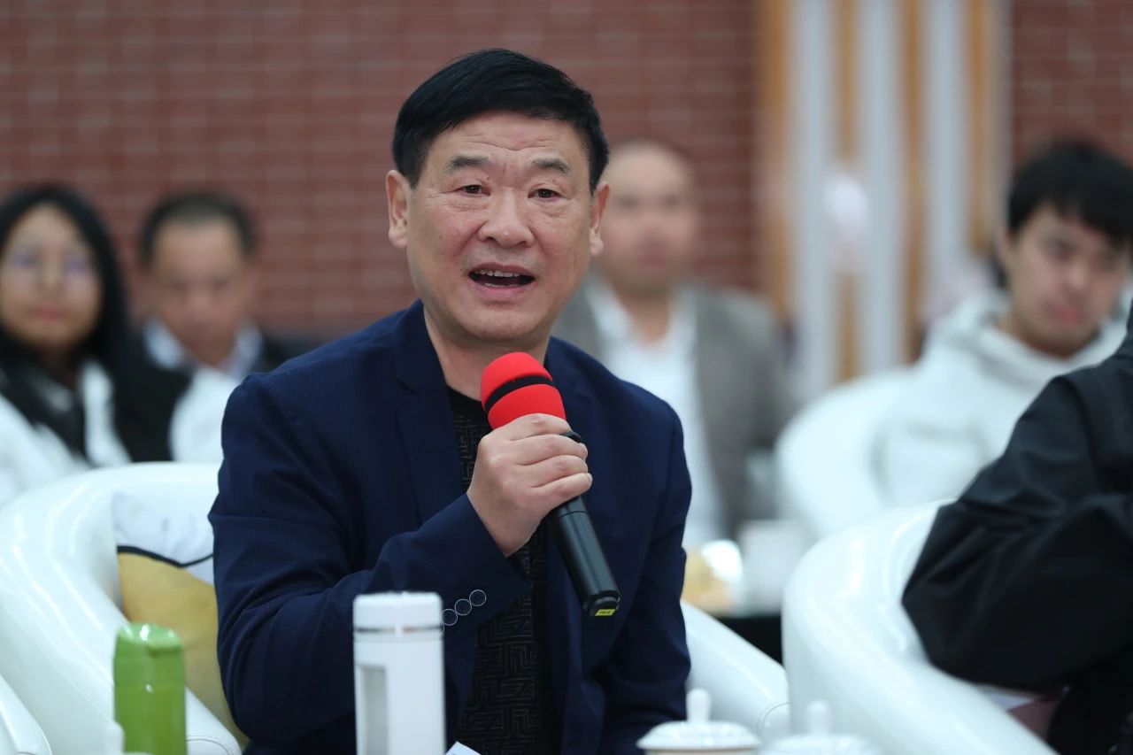 �����̻��ܷ���