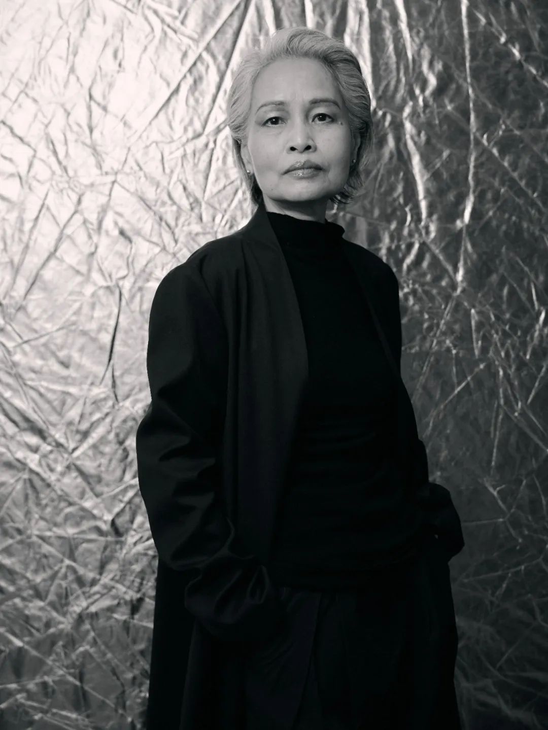 �ְף����ڹ����������־ӱ��������С�����������ȥ���ǡ���һ���˵�ս������˵�ɷ��䡷����Ů����¼�������ﻨ�����ȶಿ��ƪС˵��������ѧ��ý�����С˵�ҽ���������ѧ����ƪС˵����������ѧ��ƪС˵˫�꽱��ʮ����ѧ�����׽켰�������й�Ů����ѧ���������ա������⡢����Ӣ���������ȳ�ƪ����ƪС˵���б����档