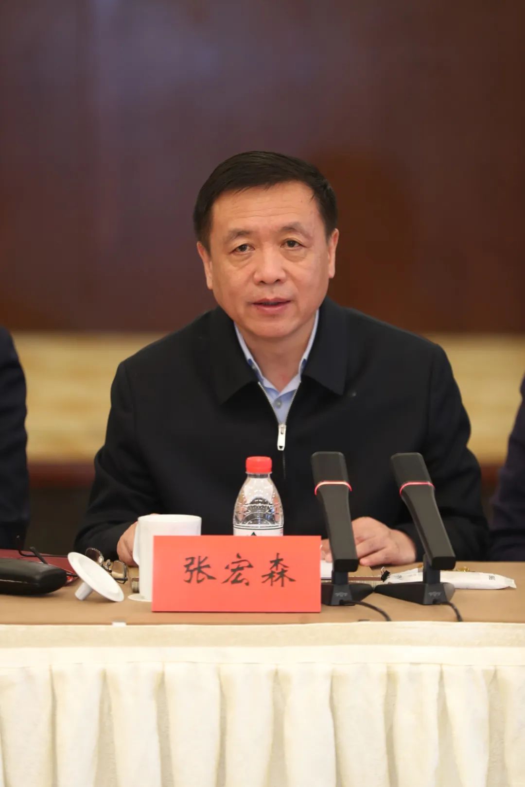 �羺���µ�����ǡ�����ϯ����Ǵ�����ź�ɭ����