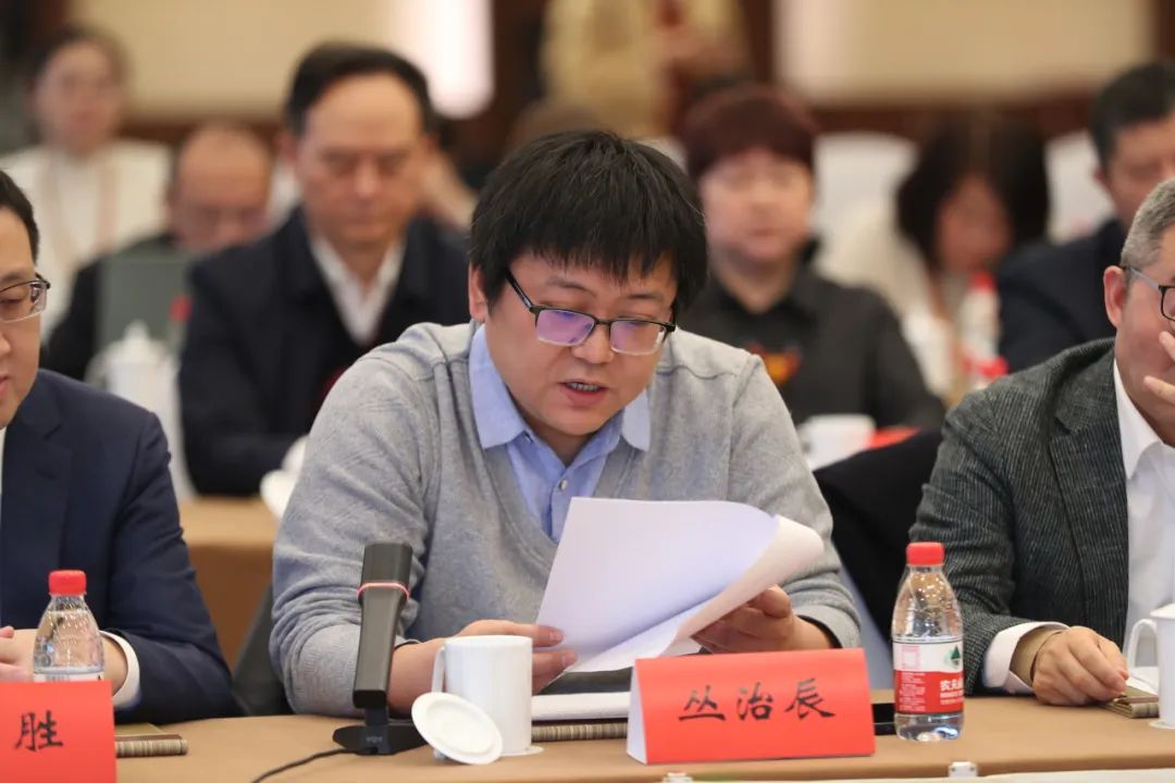 ���γ�����