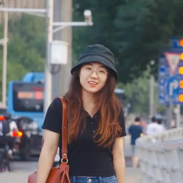 ����ʵ���羺����������ѧ�����о����ɲ�����ҵ�ڱ���ʦ����ѧ��ѧԺ�����ٴ�ѧ�Ƚ���ѧ����ѧ����רҵ��������Ϸ�з���ҵ����������ۡ����鼰�ؿ����ʦ��������Ϸ��ҡ�Ŀǰ�о�����Ϊ������ѧ��ҵ��������ѧ����Ϸ�Ļ��ȡ�