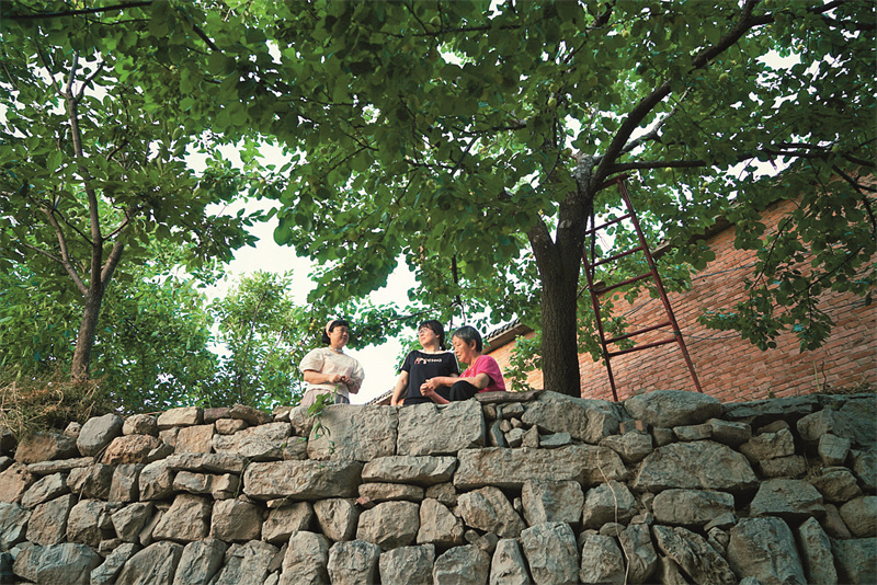 Ϊ��д����ˮ������Ҷ���У������߰���ʱ�䡰�ܴ塱�����ݴ塱