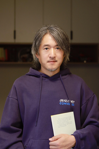 ˪�ף����������գ�1977�������־Ӻӱ��������羺���¹�����Ա��ʫ�衢ɢ����Ʒɢ���ڡ�ʮ�¡���ʫ���������ǡ���ʫ������ʫ���¿��������á���ʫѡ�����ȶ��ֿ������ʫ������������