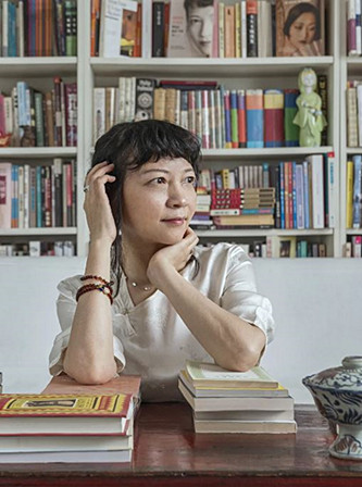 ���ҡ����ݣ��־�Ӣ������Ҫ�����С���ȸ�Ľк�����������Ů�����ȣ���粢ִ����Ӱ���¹���ʿ����