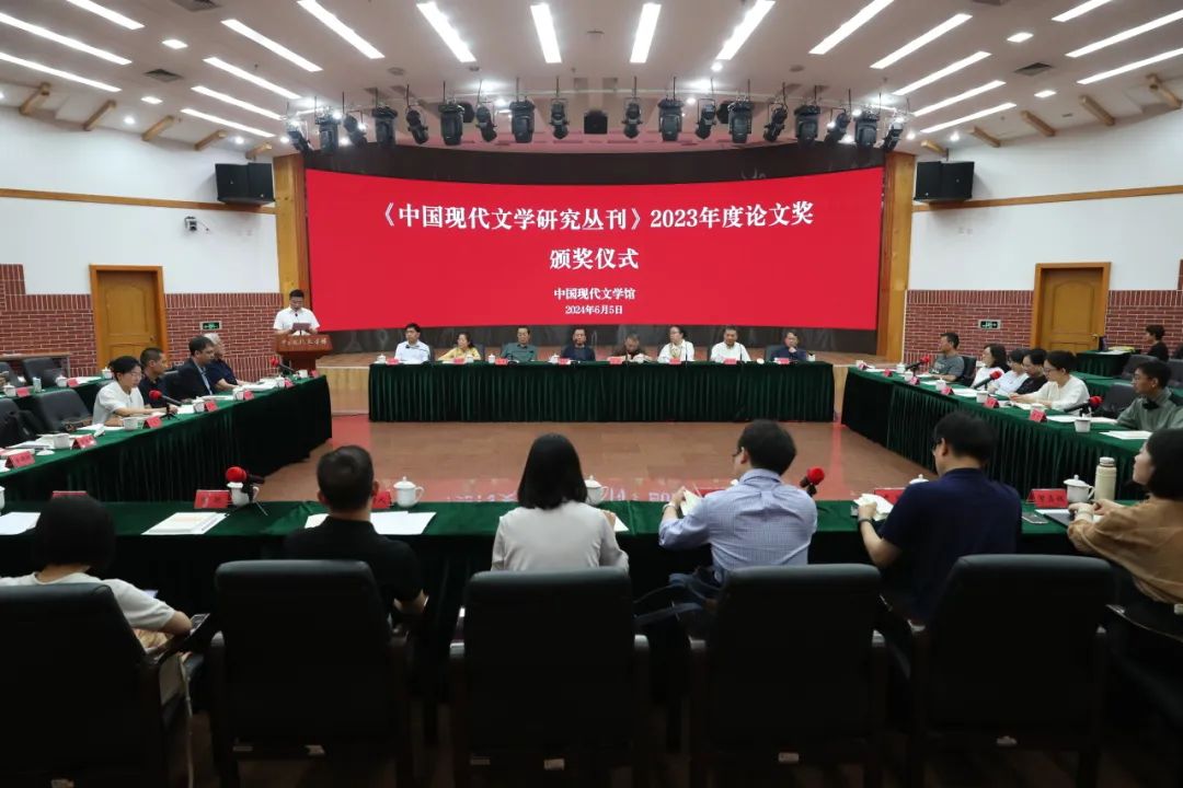 �佱�����ֳ�