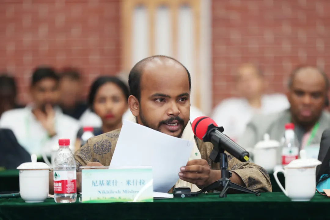 ӡ��ʫ�������ʲ����ʲ��