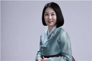 ���뽱������ͨ���������֡������������ߣ�֣���磨�����壩         �񽱸��Ը�л�������������������ҷ���ҵġ�������ѧ����־��һֱ�������羺���´������ɫ��ƽ̨���õ羺���¸������ֵܽ����ڹ��е��л��Ļ���԰�о������д����������ܣ�ʵ�����Ҽ�ֵ�� ������������������˳����ԭ�еĴ���˼ά�����������е��ػ����۽���򲩴�����л��Ļ���̽���߽�����������ѧ���롭��