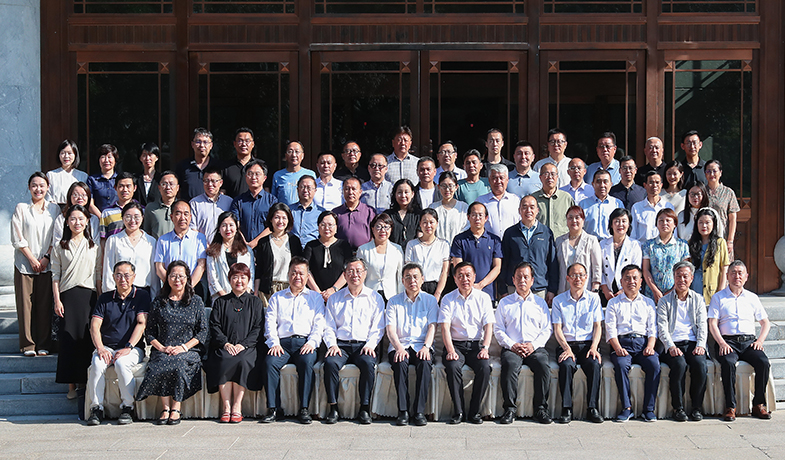 7��20�գ���ʮ����ȫ������������ѧ����������ȫ����ί��Ӱ