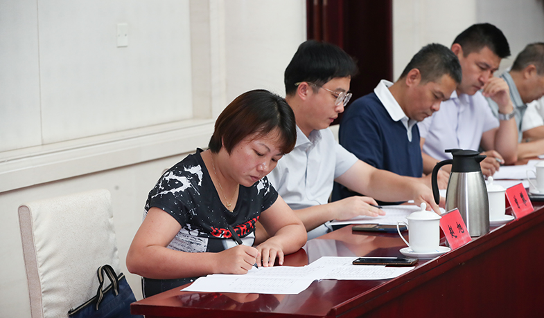 ��ί����дѡƱ