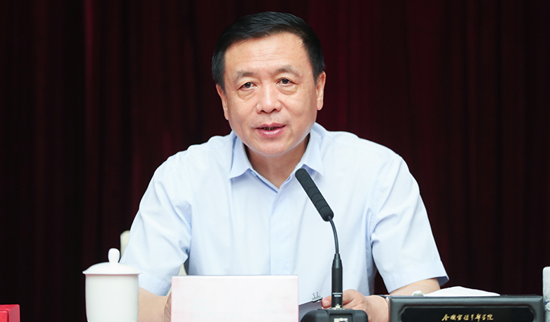 7��31�գ�����ίԱ�����������ź�ɭ������ίԱ������ȫ���Ͻ���