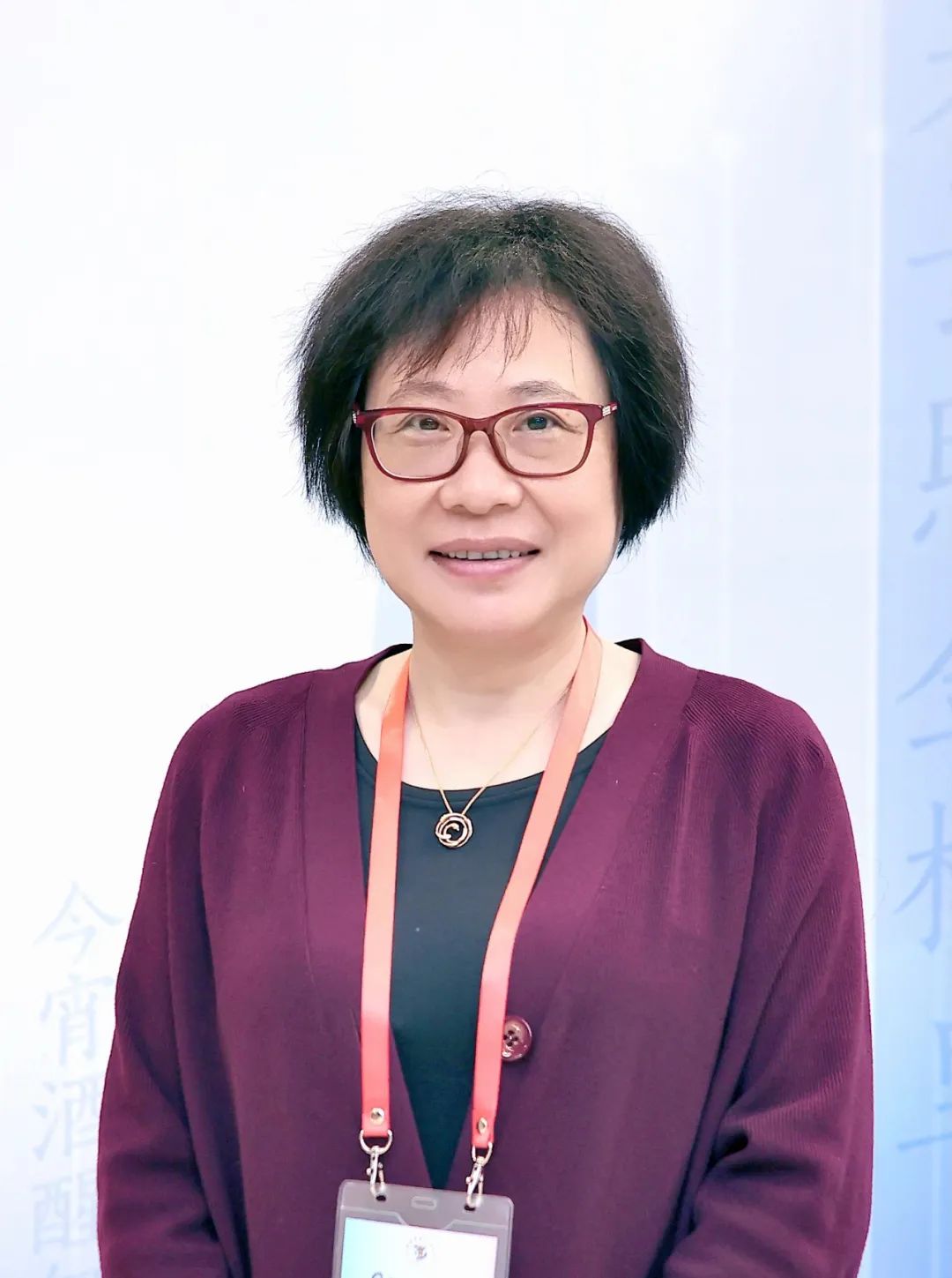 ���٣����������٣�����1964�꣬������ಿʫ����ɢ����ʼ����μӹ���ʫ�������ʮ���ഺʫ�ᣬ����ʫ������ʫ���¿�����������ѧ����������ѧ���ȿ������ʫ�轱���羺���³��漯���������ҹ��׽����׽���־Ħ����ʫ�˽����ڶ����й�Ů����ѧ��������ʫ�轱��ʮ����ѧ����ȫ�����Ľ�³Ѹ��ѧ���ȡ�