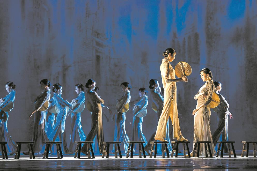 ������硶�������ŵĵ粨����ɾ����߰����ֳ�������Ѫ���ڡ�ͼΪ�þ���ա�