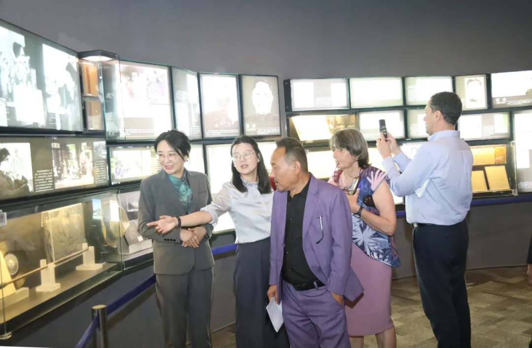 �ι��й��ִ���ѧ�ݳ���չ