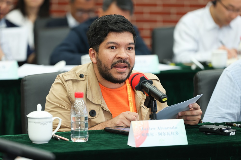 ������ʫ�˹�ά��������������