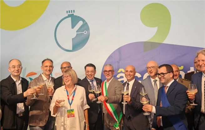 ���﷫�ƻ����״βμ��������������ѧ�ڣ��ƶ�������ѧ����