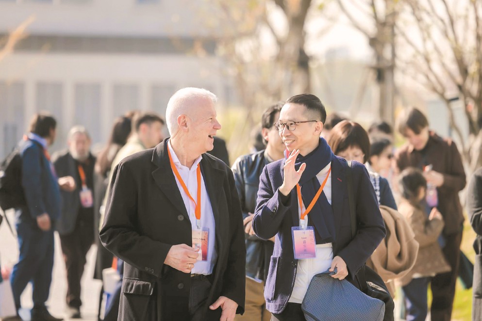 ����ʫ���ڻ�ֳ��Ի����������ܷ÷���ͼ��