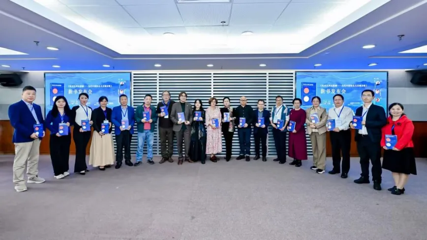 ���������������ҫ���������й��ͱ������ʫ�衷���鷢�������ʫ��ѧ��������������Ӱ��